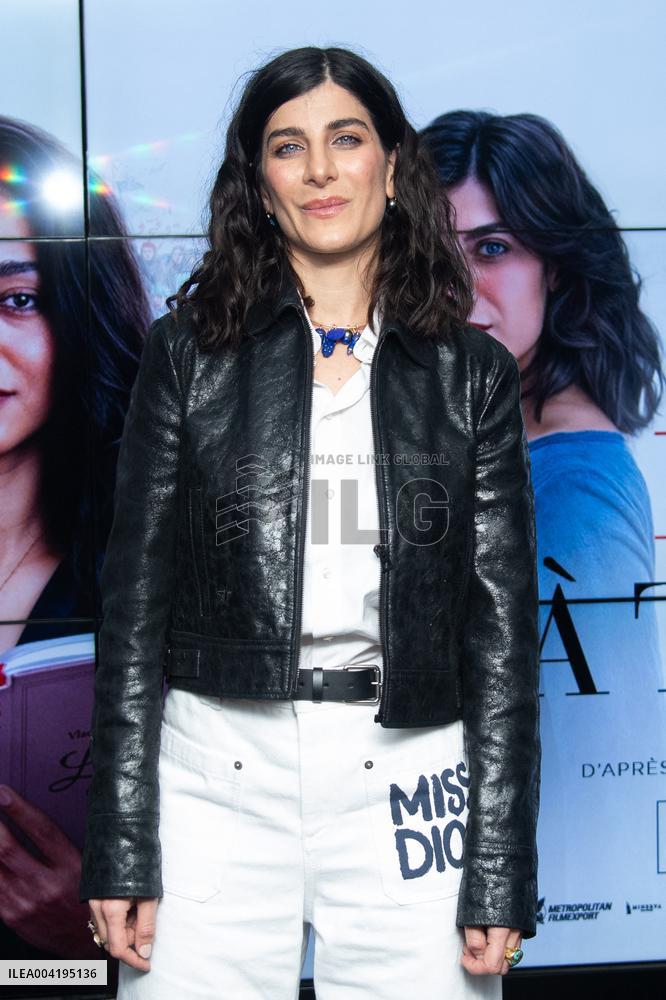 Lire Lolita A Teheran Premiere