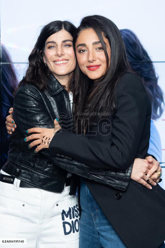 Lire Lolita A Teheran Premiere