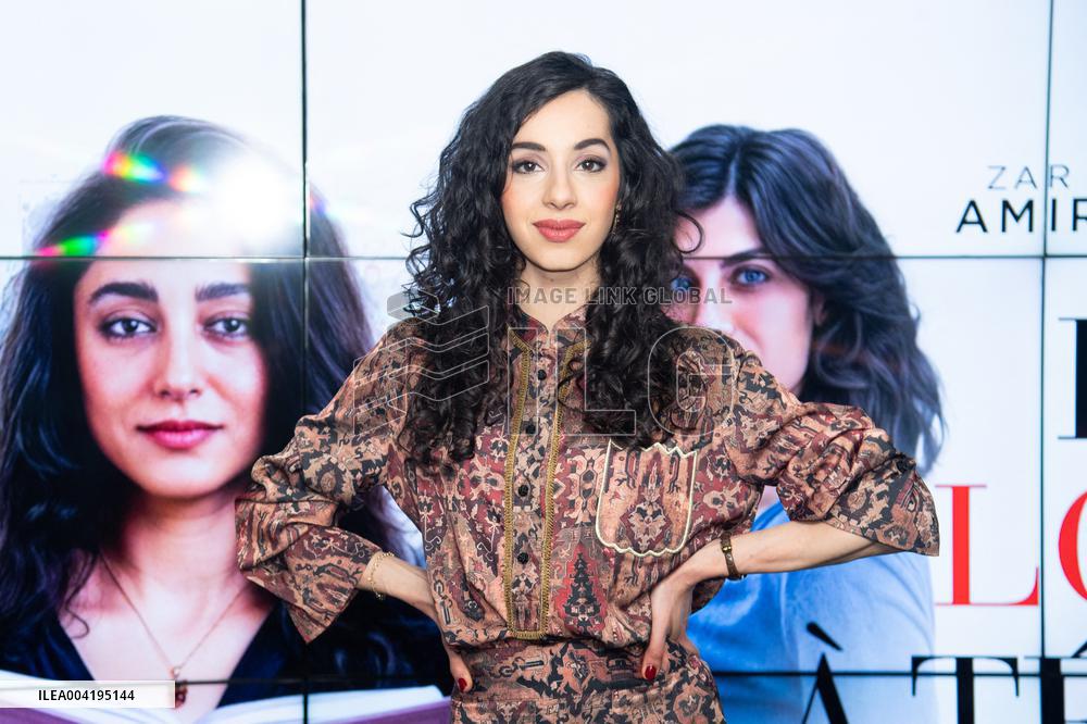 Lire Lolita A Teheran Premiere