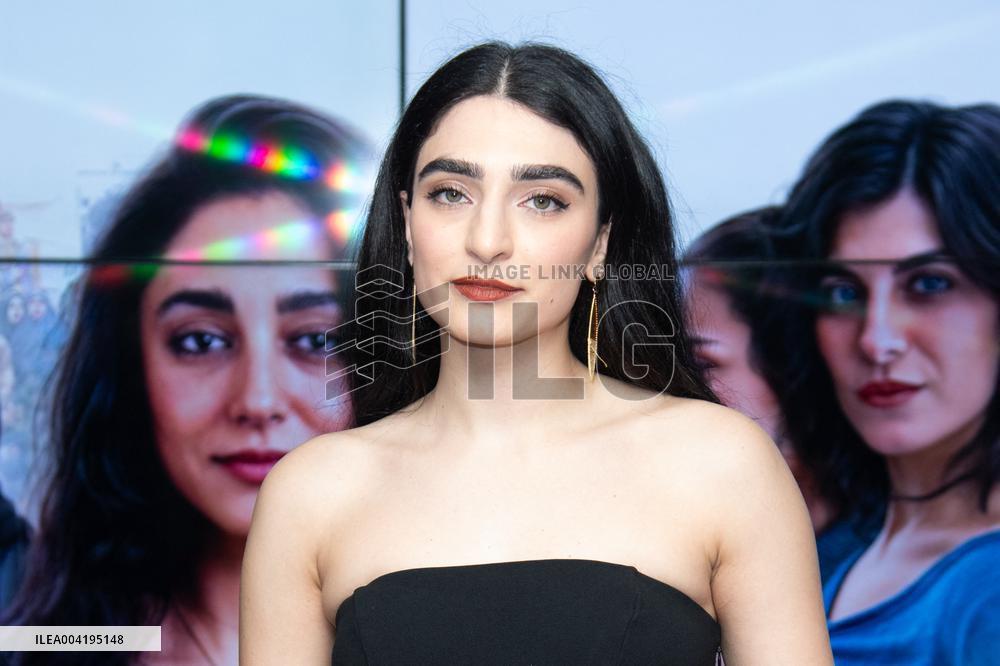 Lire Lolita A Teheran Premiere