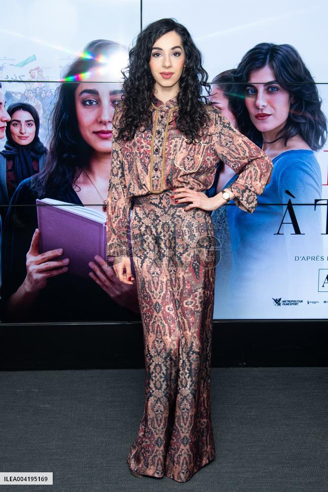 Lire Lolita A Teheran Premiere