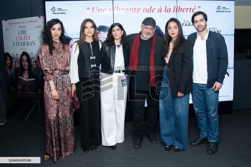 Lire Lolita A Teheran Premiere