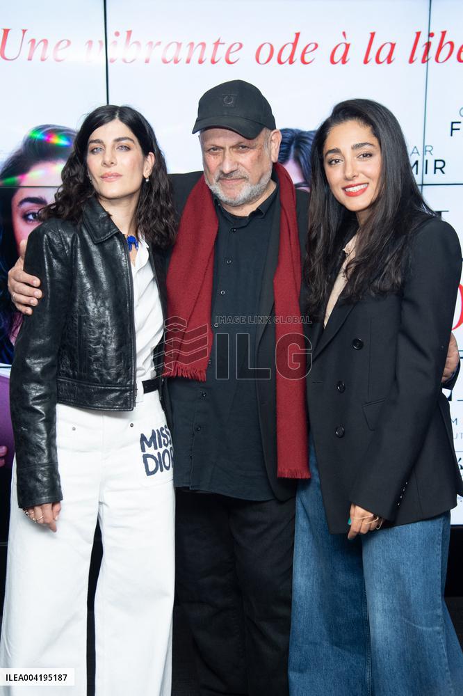 Lire Lolita A Teheran Premiere