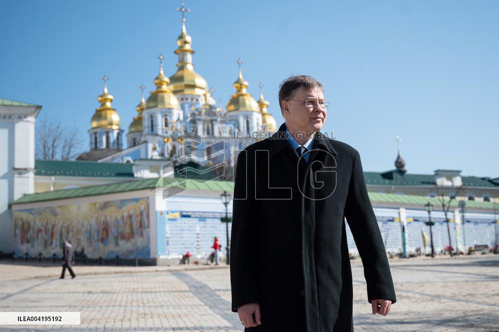 Visit of Valdis Dombrovskis to Kyiv