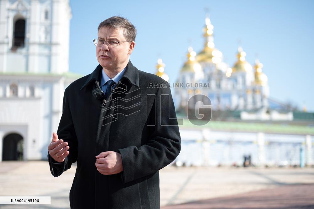 Visit of Valdis Dombrovskis to Kyiv
