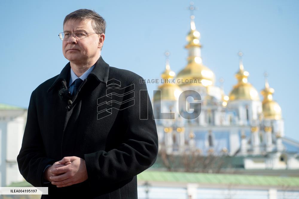 Visit of Valdis Dombrovskis to Kyiv