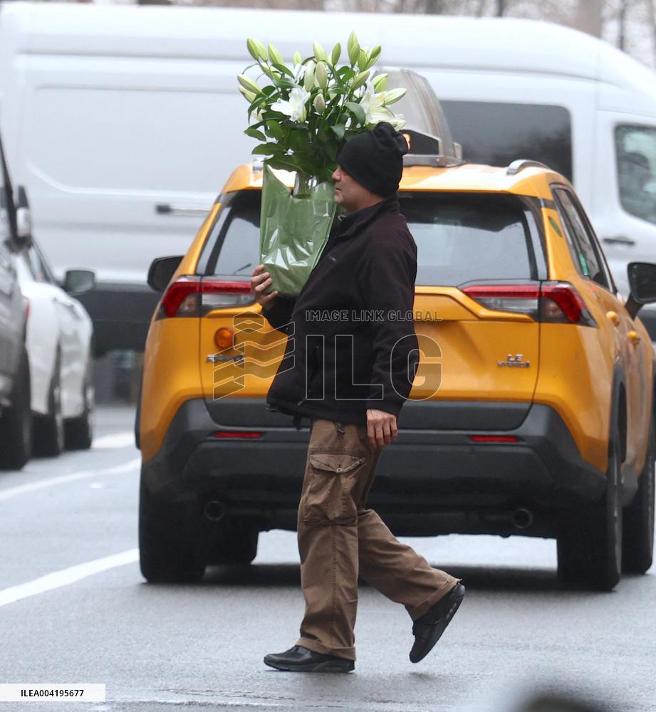 Preparing Carolina Herrera Husband Reinaldo Herrera Funeral Memorial - NYC