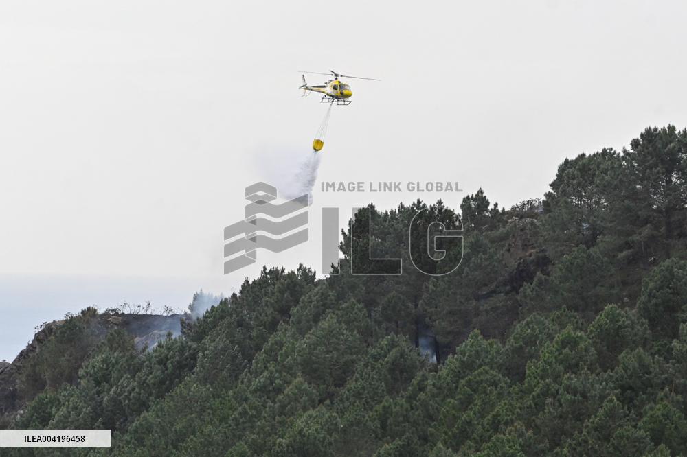 Jaizkibel Fire Burns 30 Hectares - Spain