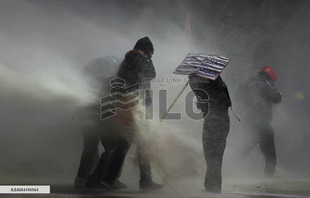 Riots break out at university campus after Erdogan rival detained - Ankara
