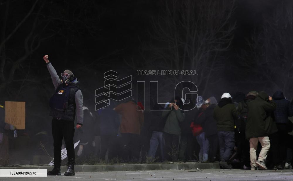Riots break out at university campus after Erdogan rival detained - Ankara
