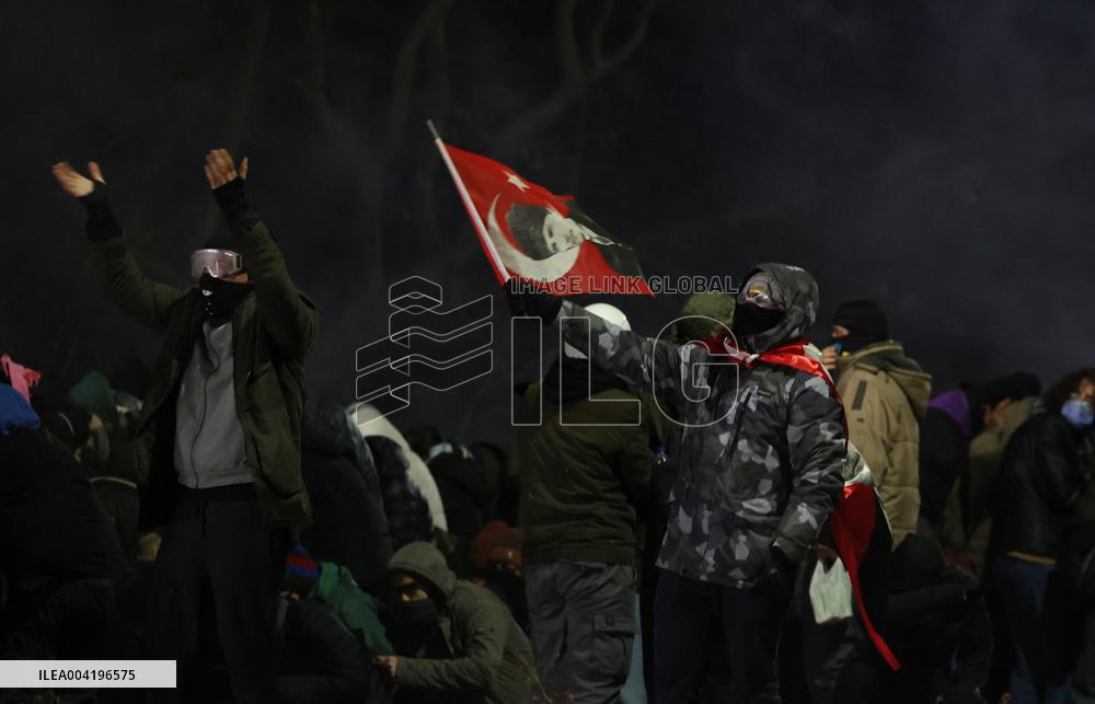 Riots break out at university campus after Erdogan rival detained - Ankara