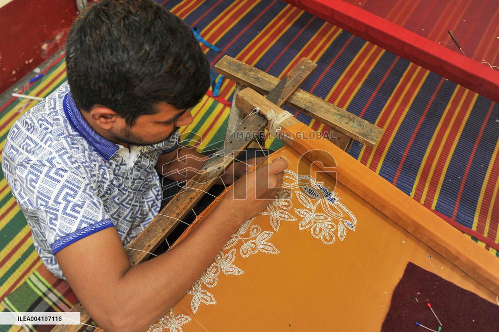 Manufacture of Zardozi for the Eid-ul-Fitr festival - Bangladesh