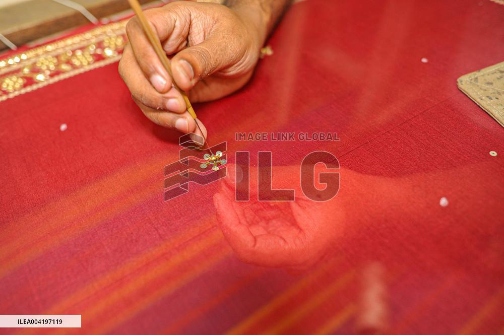 Manufacture of Zardozi for the Eid-ul-Fitr festival - Bangladesh