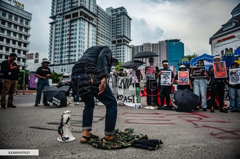 Protest Against the Revision of Military Law - Indonesia