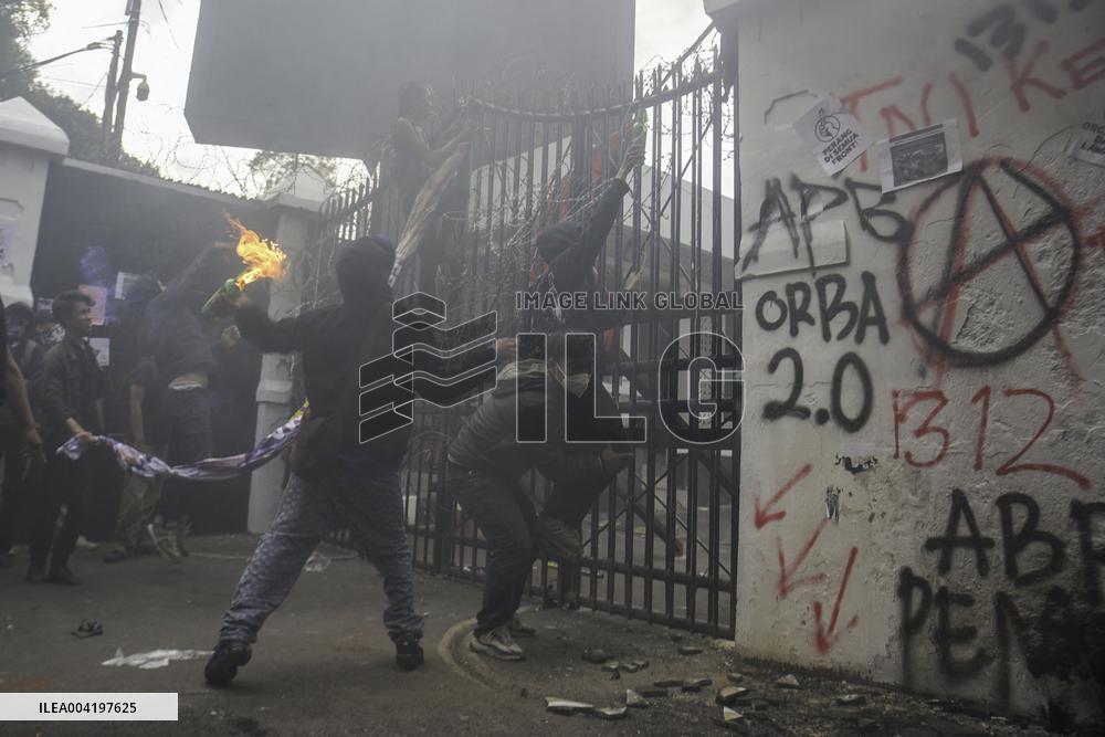 Protest Against Revision Of National Army Law - Indonesia