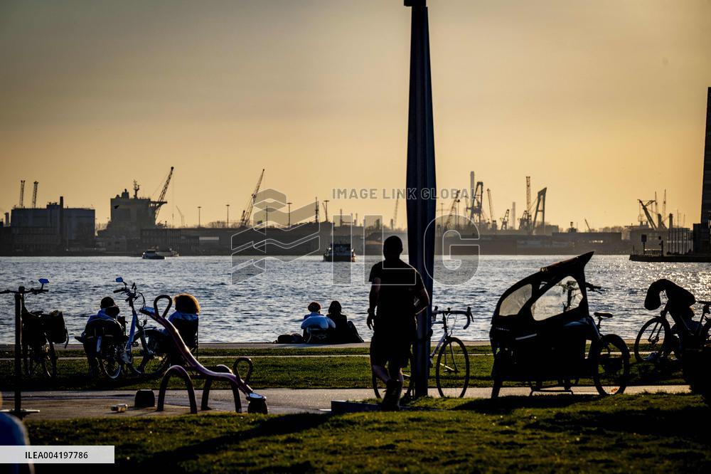 Spring Illustrations - Rotterdam