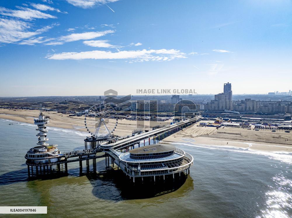 Scheveningen Pier Illustrations - Netherlands