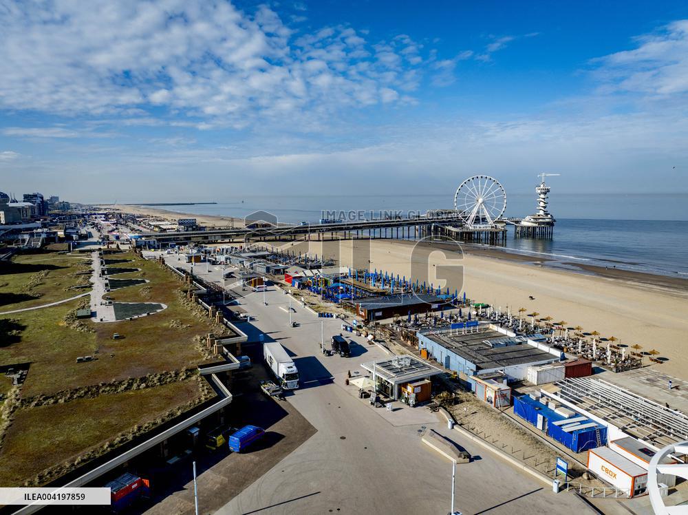 Scheveningen Pier Illustrations - Netherlands