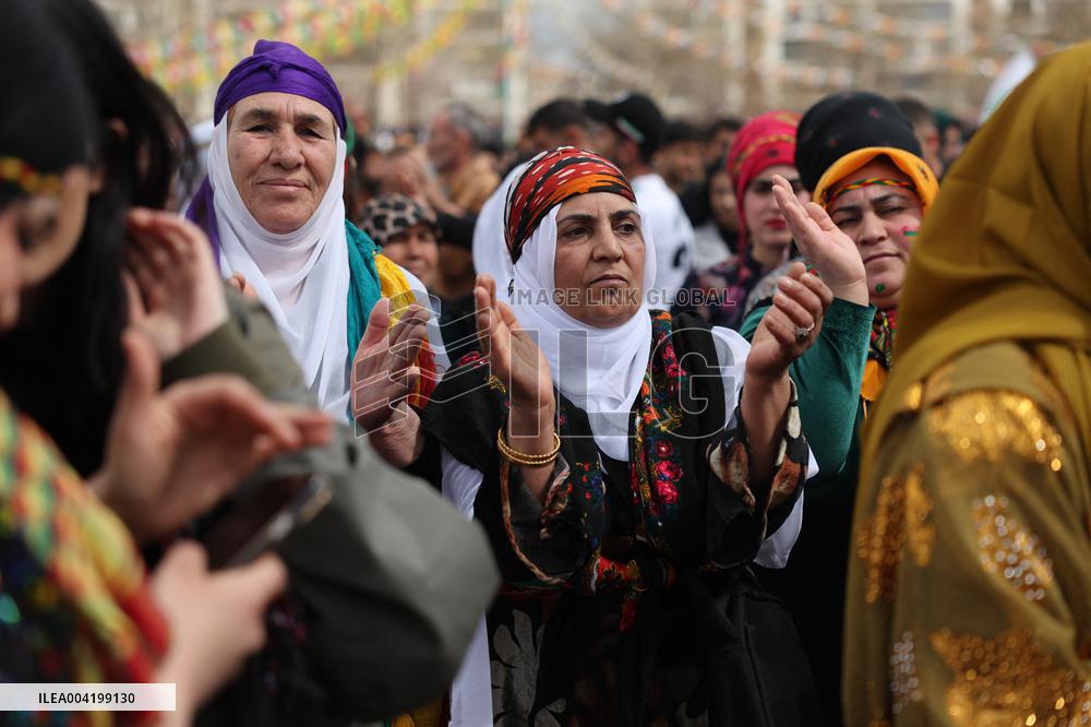 Kurdish Newroz - Diyarbakir