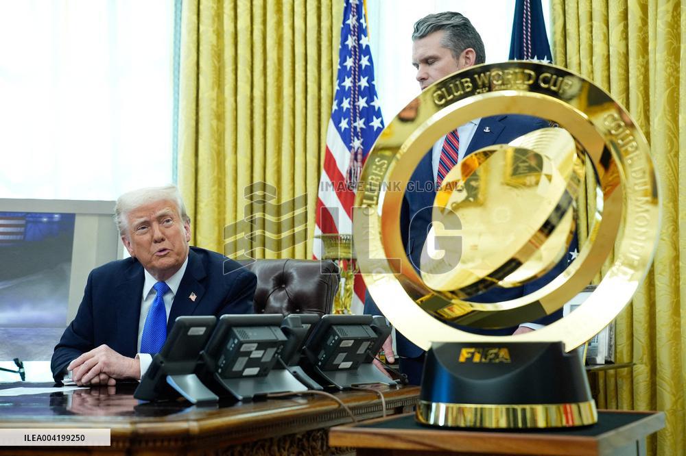 Donald Trump announces the F-47 fighter jet - Washington