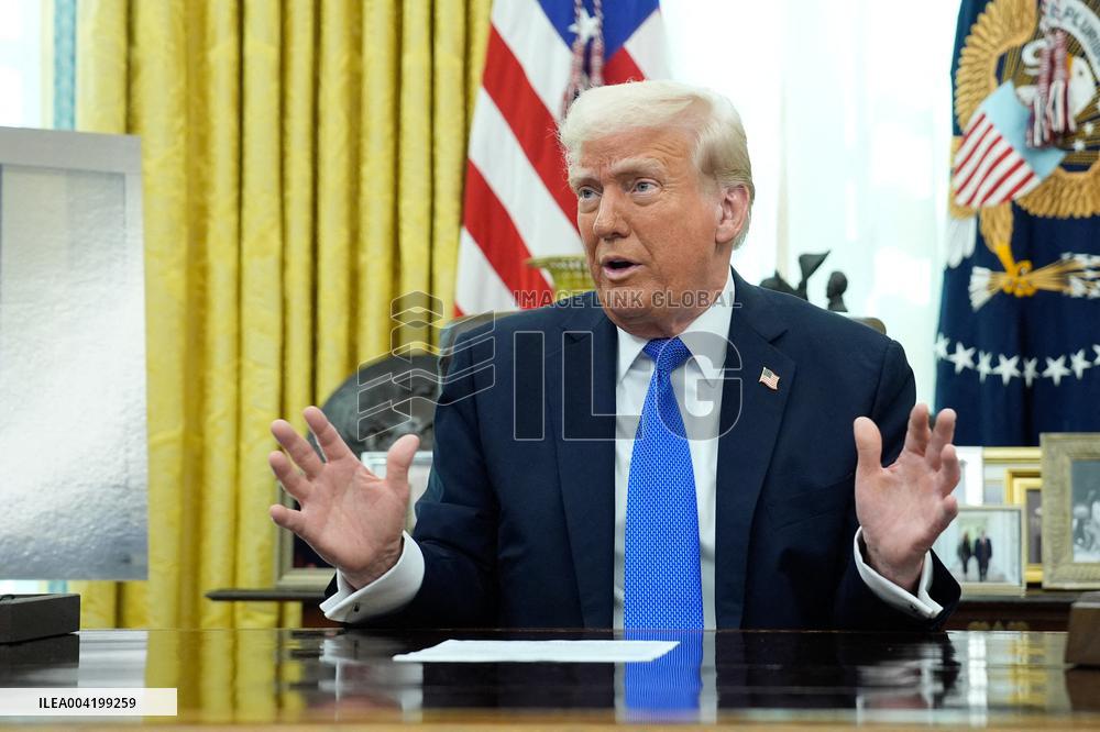 Donald Trump announces the F-47 fighter jet - Washington