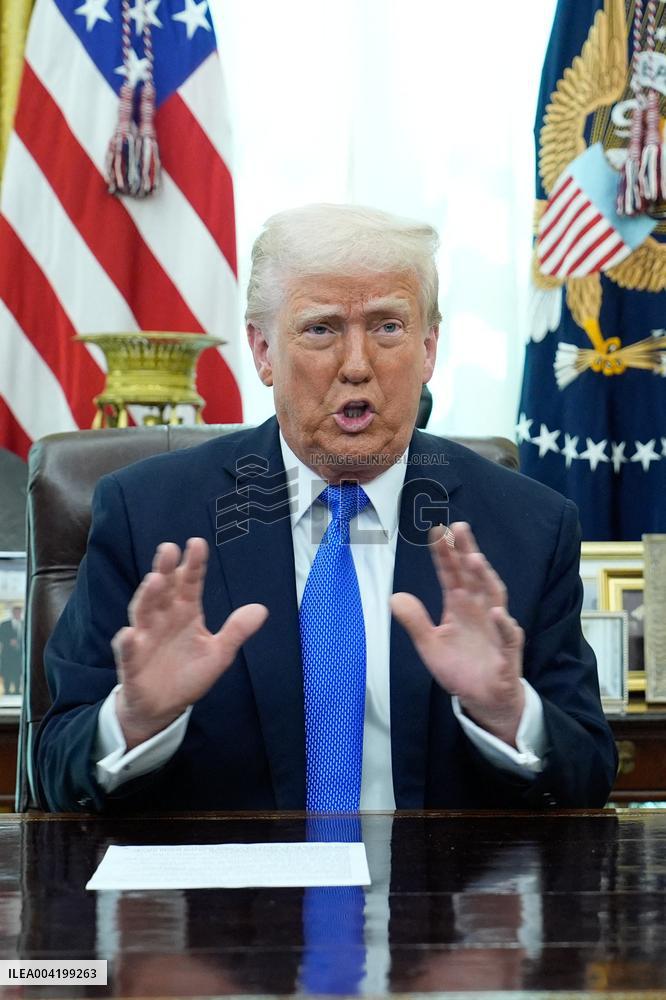 Donald Trump announces the F-47 fighter jet - Washington