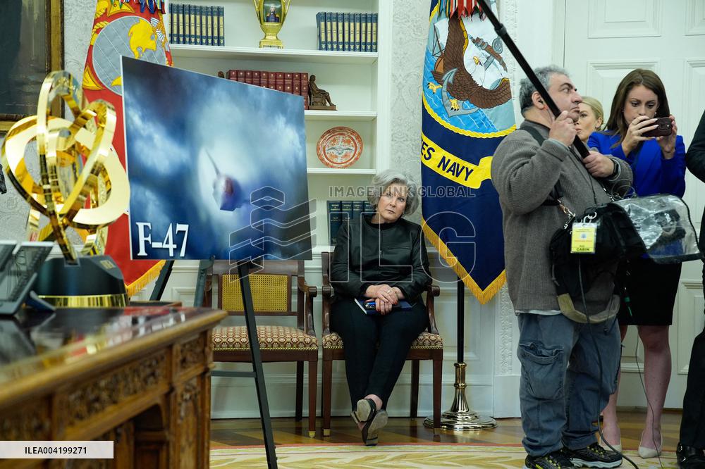 Donald Trump announces the F-47 fighter jet - Washington