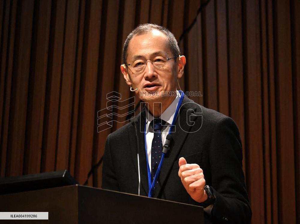 Nobel Prize Shinya Yamanaka At 2025 Longevity Summit - Milan
