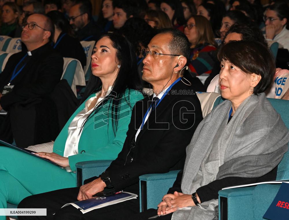 Nobel Prize Shinya Yamanaka At 2025 Longevity Summit - Milan