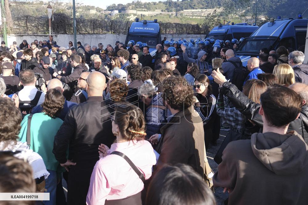 Clashes At The Anti-League Rally - Napoli