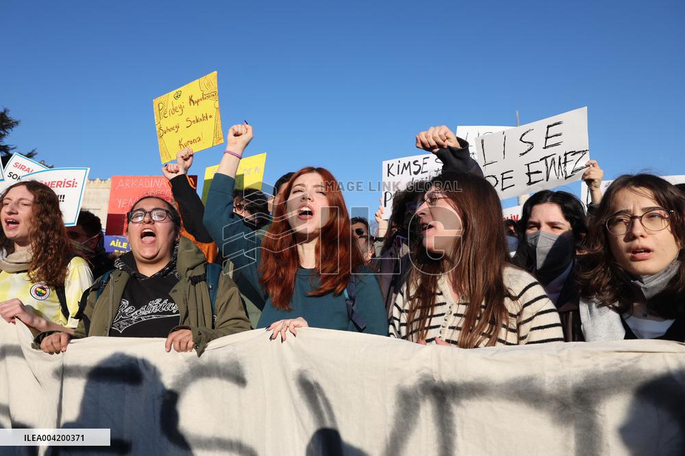 University Students Continue To Protest - Istanbul