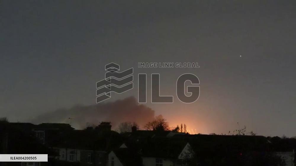 UK: Fire Tears Through Power Substation in London, Causing Widespread Outages 7