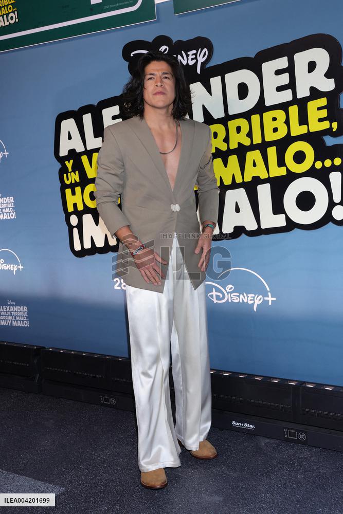 Premiere of Alexander and the Terrible, Horrible, No Good - Mexico