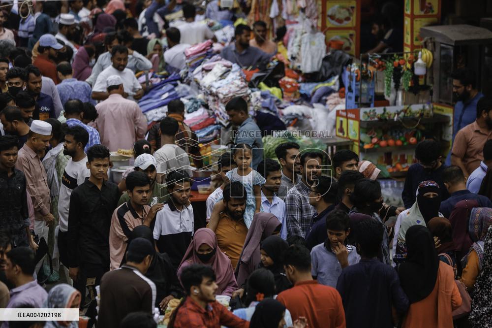 Eid Shopping Heats Up In Dhaka