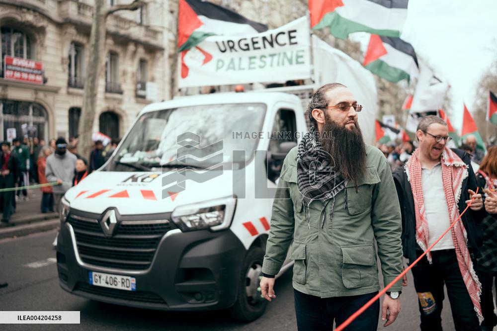 Demonstration Against Racism and Fascism - Paris AJ