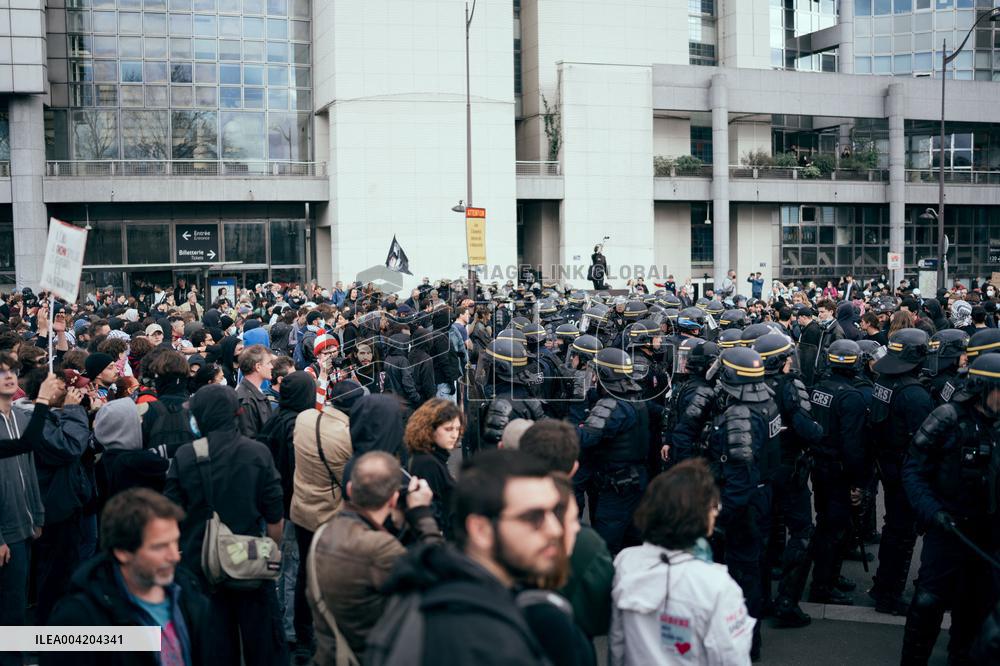 Demonstration Against Racism and Fascism - Paris AJ