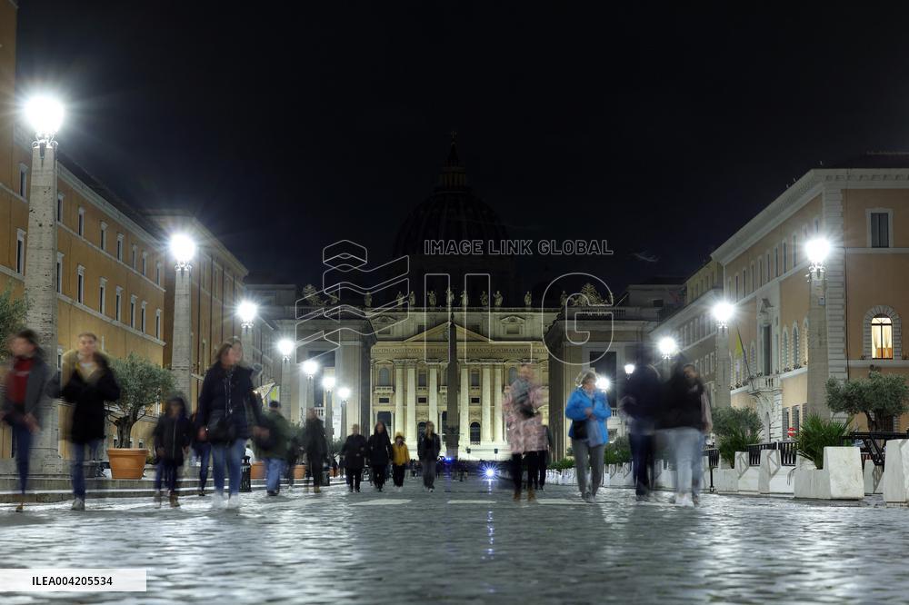 Earth Hour Day:  The lights of the dome of St. Peter's Basilica will be turned off for one hour, energy saving on march 22, 2025