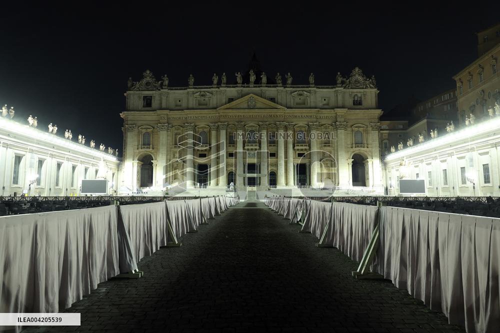 Earth Hour Day:  The lights of the dome of St. Peter's Basilica will be turned off for one hour, energy saving on march 22, 2025
