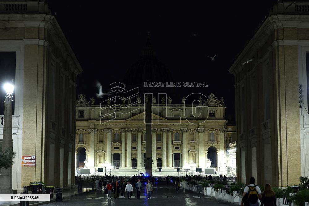 Earth Hour Day:  The lights of the dome of St. Peter's Basilica will be turned off for one hour, energy saving on march 22, 2025