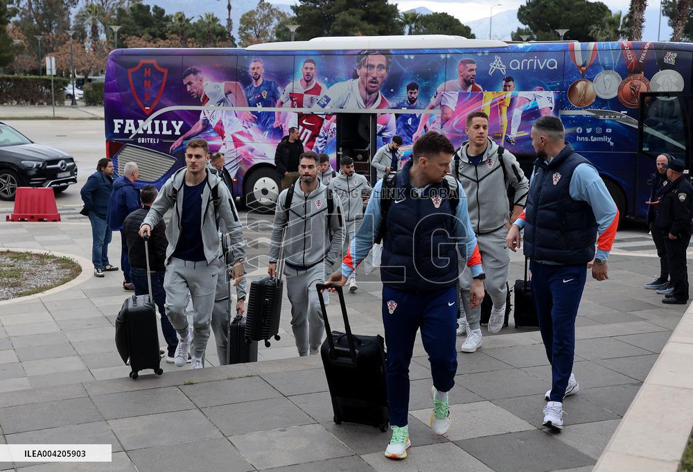 Croatian Football Team Leaving For Paris For The Uefa - Split