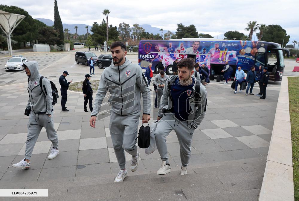 Croatian Football Team Leaving For Paris For The Uefa - Split