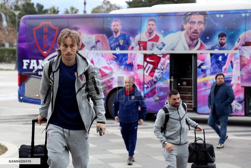 Croatian Football Team Leaving For Paris For The Uefa - Split
