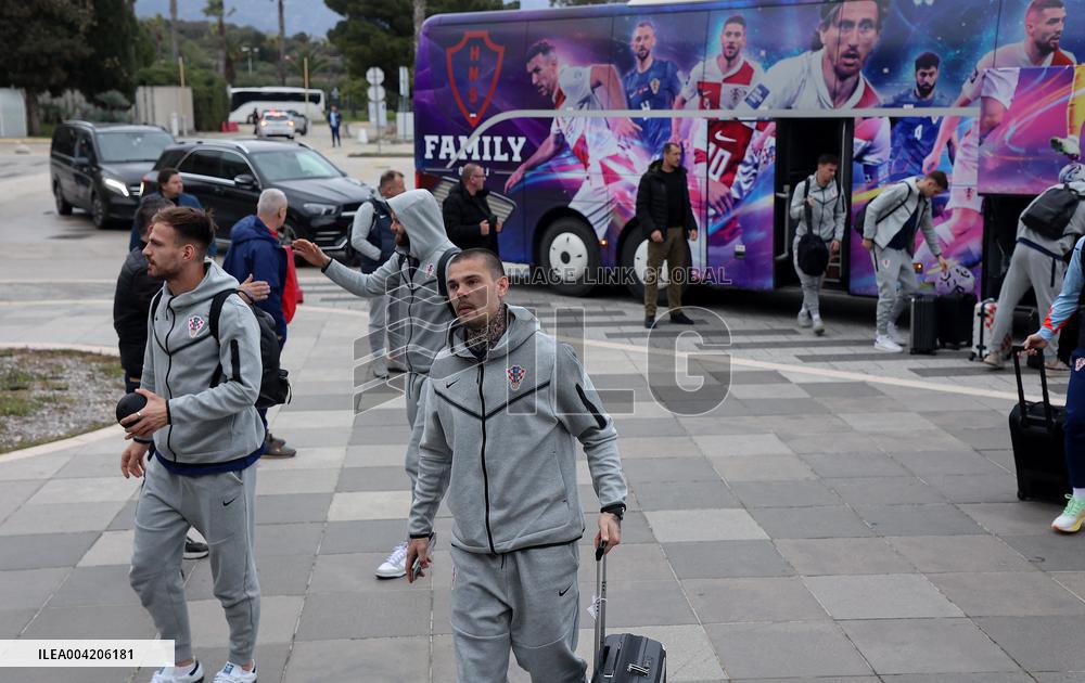 Croatian Football Team Leaving For Paris For The Uefa - Split