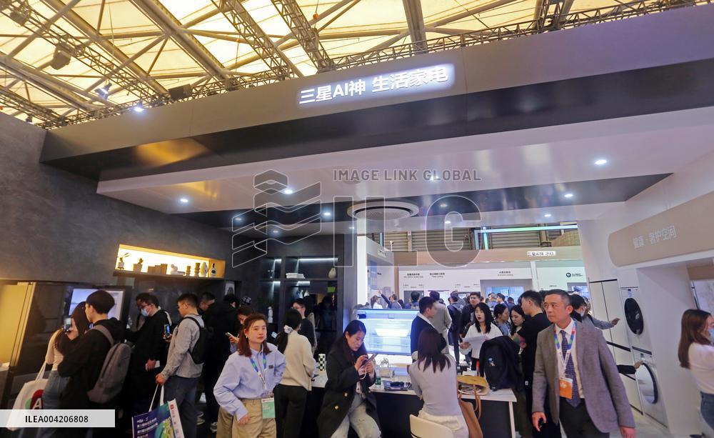 SUMSUNG Booth at 2025AWE in Shanghai