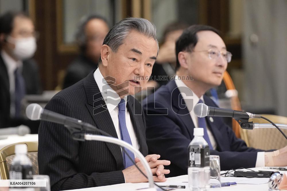 Chinese top diplomat Wang