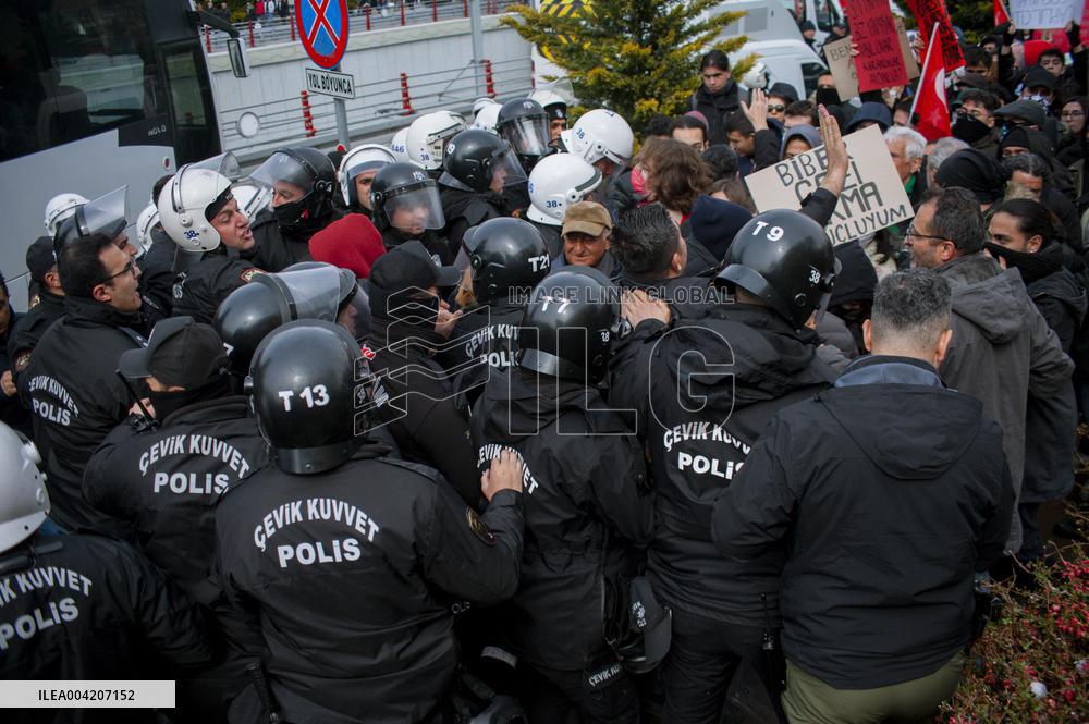 Thousands protest over Istanbul mayor arrest - Kayseri