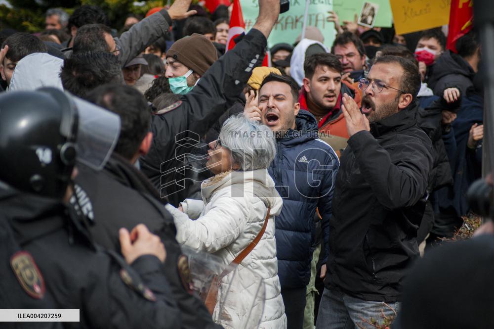 Thousands protest over Istanbul mayor arrest - Kayseri