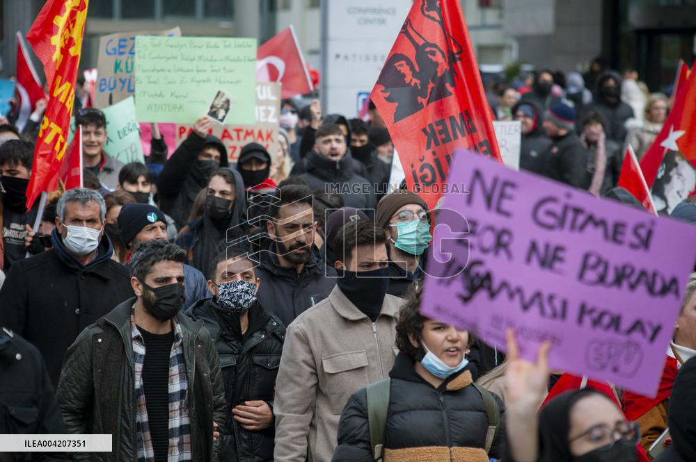 Thousands protest over Istanbul mayor arrest - Kayseri