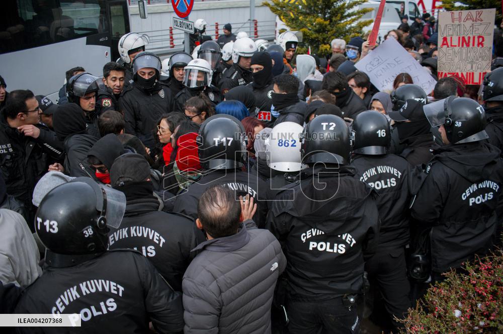 Thousands protest over Istanbul mayor arrest - Kayseri