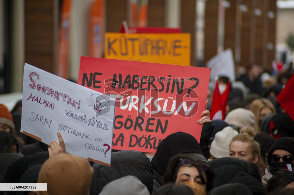 Thousands protest over Istanbul mayor arrest - Kayseri